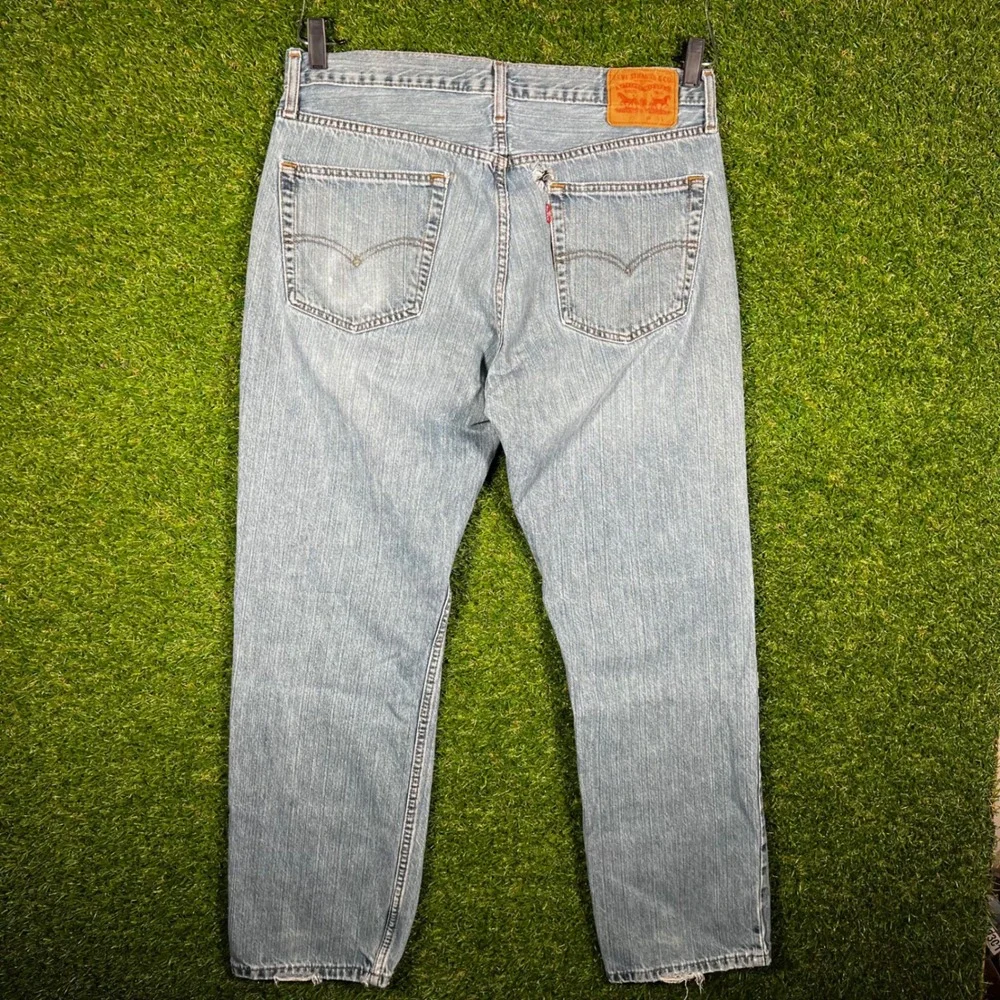 Levis 505 Regular Fit Jeans Mens 36x30 Light Wash Blue Denim Straight‎ Leg